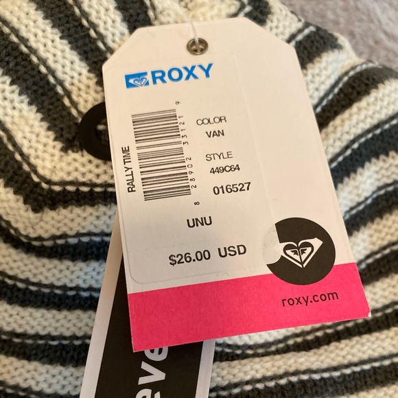Roxy Rally Time reversible striped beanie, charcoal and white stripe, NWT - Picture 8 of 10